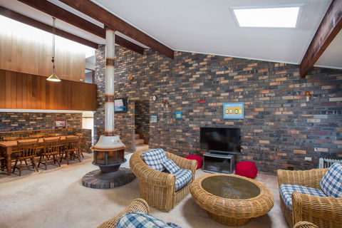 Stunning Clifftop - Accommodation Nelson Bay 1