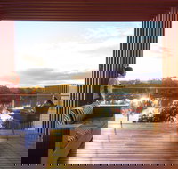 The Frames - Luxury Riverland Accommodation - Accommodation Nelson Bay