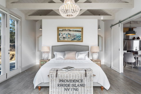 The Peninsula Experience - Accommodation Nelson Bay 1