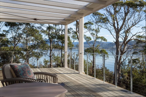 The Peninsula Experience - Accommodation Nelson Bay 3