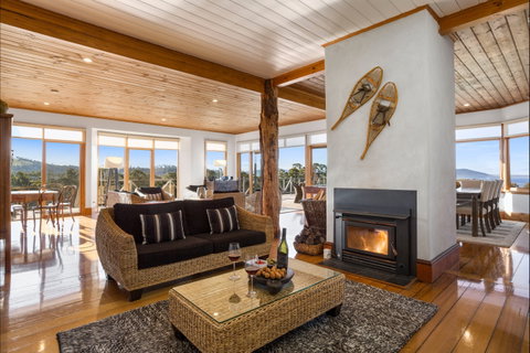 The Peninsula Experience - Accommodation Nelson Bay 6