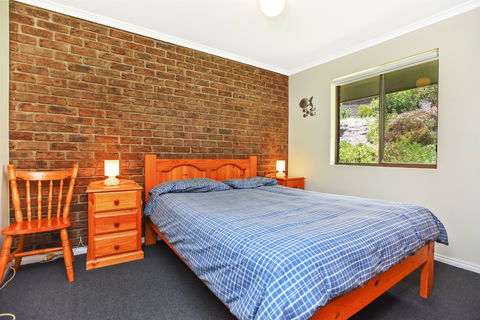Unit 3, 5-/ Surf Avenue, Carrickalinga - Accommodation Nelson Bay 2