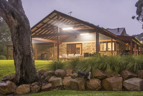 WA HomeStay - Accommodation Nelson Bay 0