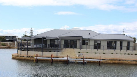 WA HomeStay - Accommodation Nelson Bay 5