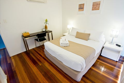 Wynnum Bayside Apartments - Accommodation Nelson Bay 4
