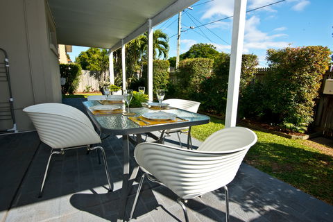 Wynnum Bayside Apartments - Accommodation Nelson Bay 8