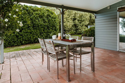 Yellow Dog Cottage - Accommodation Nelson Bay 2