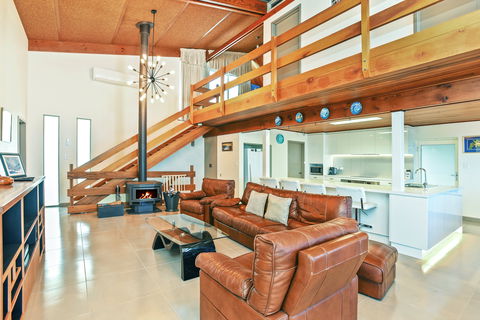 104 Gold Coast Drive, Carrickalinga - Accommodation Nelson Bay 1