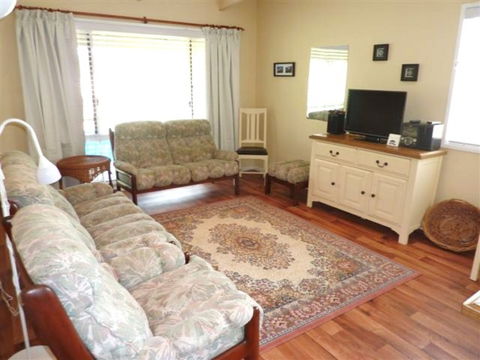 Charm At The Inlet - Accommodation Nelson Bay 0