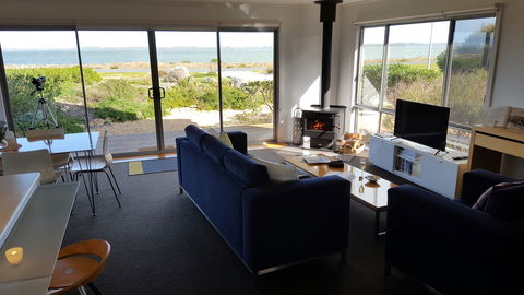 Coorong Waterfront Retreat - Accommodation Nelson Bay 0