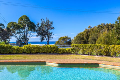 Fathoms 8 - Accommodation Nelson Bay 1