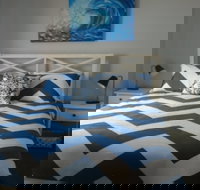 Gulf View - Nelsons Bay Accommodation