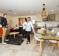 Howlong Country Golf Club Motel - Accommodation Nelson Bay