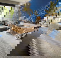 Lorne World - Accommodation Nelson Bay