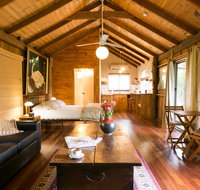 Mavis's Kitchen and Cabins - Accommodation Nelson Bay