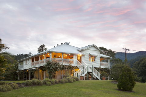 Mavis's Kitchen And Cabins - Accommodation Nelson Bay 1