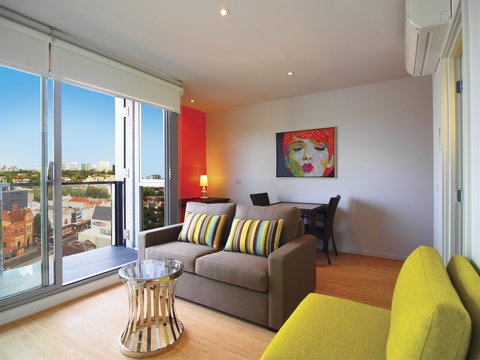 Oaks Melbourne South Yarra Suites - Accommodation Nelson Bay 0
