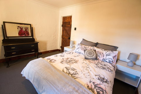 Old Swanport General Store - Accommodation Nelson Bay 8