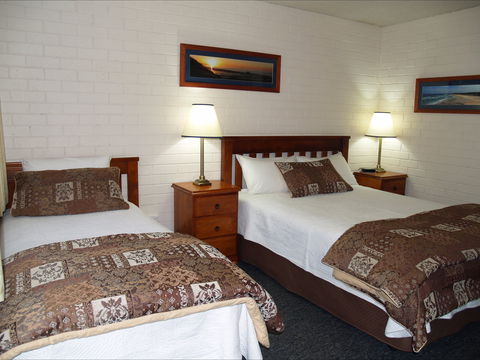 Pigeon House Motor Inn Ulladulla - Accommodation Nelson Bay 3