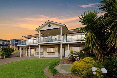 Serenity On Stacey - Accommodation Nelson Bay 0