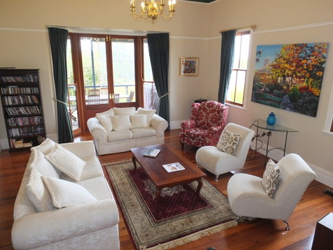 Southern Secrets - Accommodation Nelson Bay 2