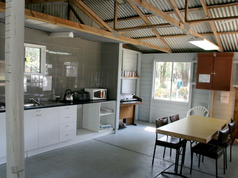 Tall Timbers Caravan Park - Accommodation Nelson Bay 4