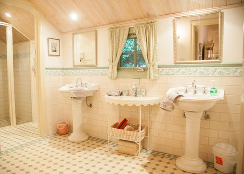 The Studio & The Barn - Accommodation Nelson Bay 7
