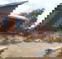 Yakkalla Holiday Cottage - Accommodation Nelson Bay