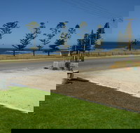 Anchors Away - Nelsons Bay Accommodation