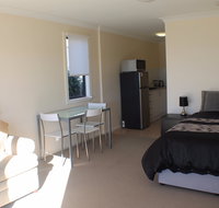 Poley Cow Studio - Accommodation Nelson Bay