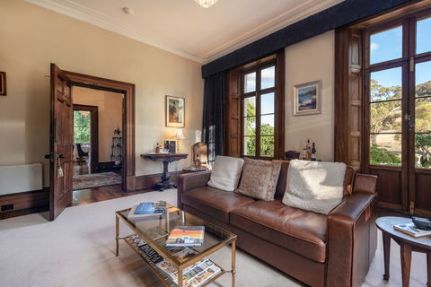Prospect House Private Hotel - Accommodation Nelson Bay 2