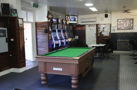 Royal Bridge Hotel, Barham - Accommodation Nelson Bay 1