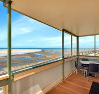 Stansbury Foreshore Caravan Park - Accommodation Nelson Bay