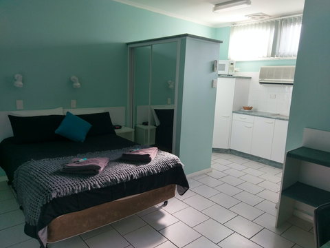 Tree Motel - Nelson Bay Accommodation.com 2