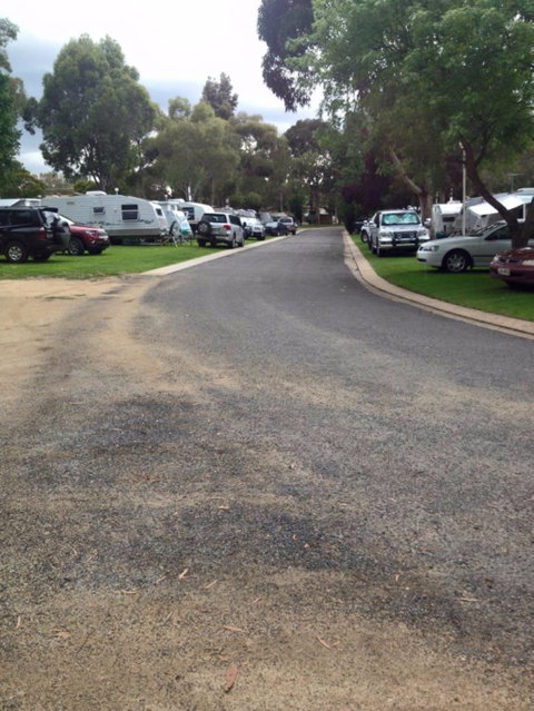 Young Caravan Tourist Park - Accommodation Nelson Bay 2