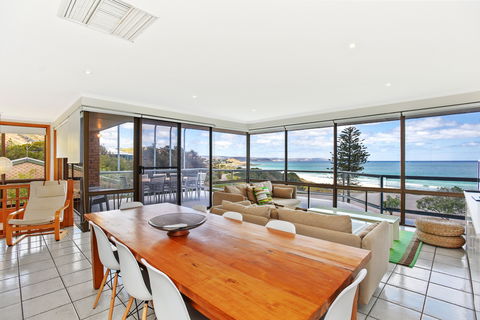 2/101 Gold Coast Drive, Carrickalinga - Accommodation Nelson Bay 1