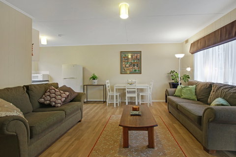 Akora Flats - Accommodation Nelson Bay 0