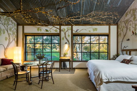 Australia Suite - Accommodation Nelson Bay 0