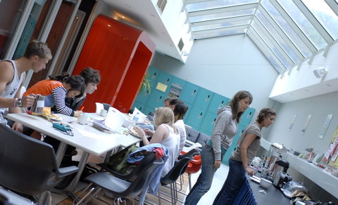 Base Backpackers St Kilda - Accommodation Nelson Bay 2
