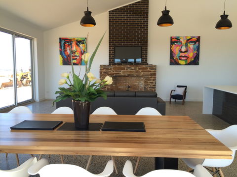 Bella Vista Farm House - Adelaide Hills - Accommodation Nelson Bay 0
