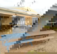 Dot n Pats - Accommodation Nelson Bay