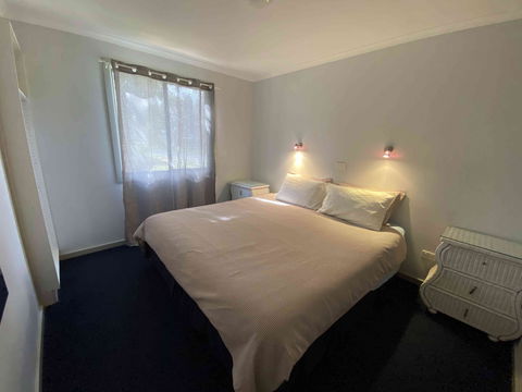 Elliston Caravan Park - Accommodation Nelson Bay 2