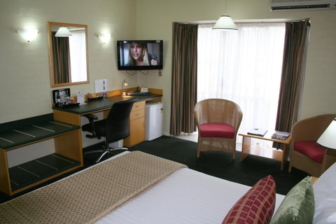 Grand Country Lodge - Accommodation Nelson Bay 0