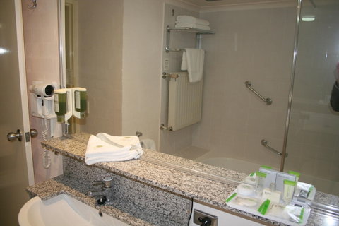 Grand Country Lodge - Accommodation Nelson Bay 2