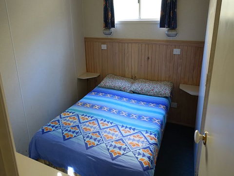 Grove Creek Cabins - Accommodation Nelson Bay 2