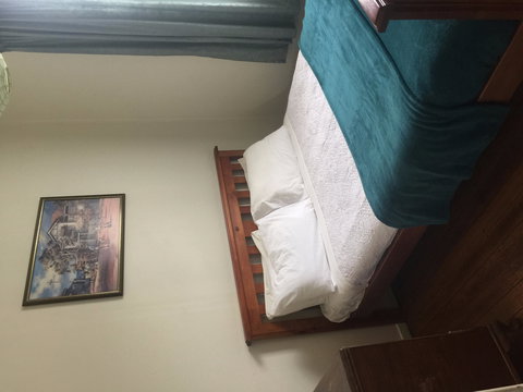 Lake Leake Inn - Accommodation Nelson Bay 1