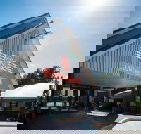 Leumeah Lodge - Accommodation Nelson Bay