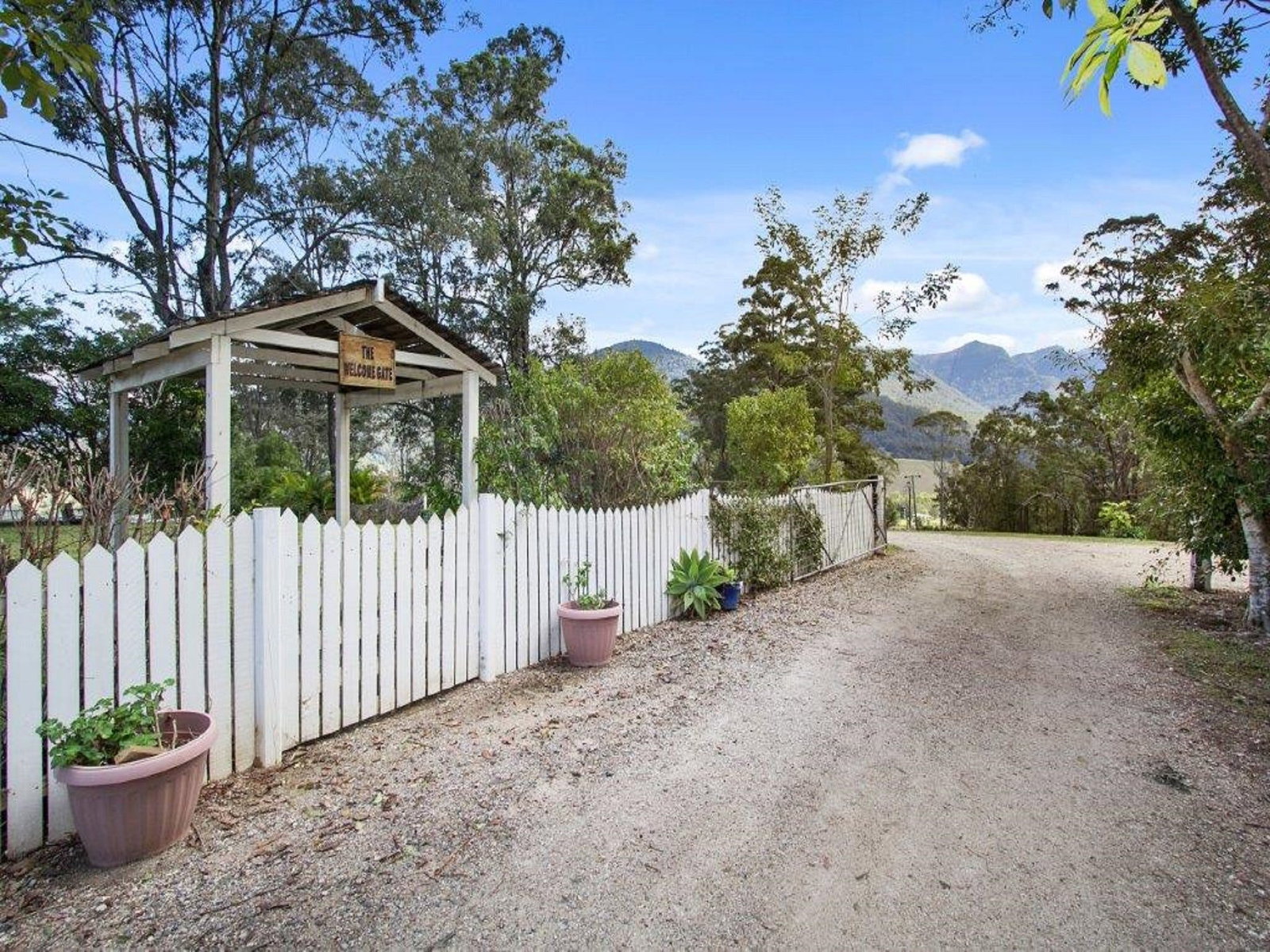 Cedar Creek ACT Accommodation Nelson Bay