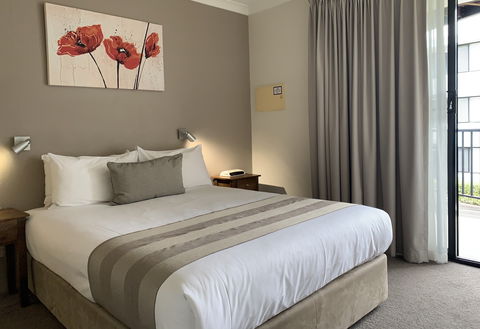 Lodestar Waterside Apartments - Accommodation Nelson Bay 0