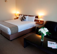 Longreach Motor Inn - Accommodation Nelson Bay